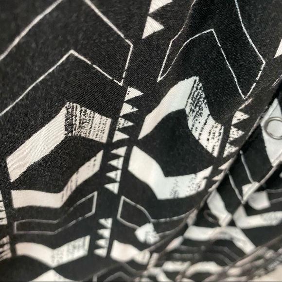 Volcom Black & White Racer Back Chevron Stripe Maxi Dress Front Snaps Small - Picture 5 of 13